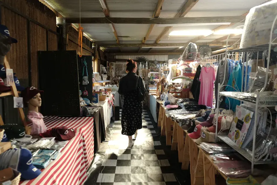 About Clarendon Hills, Massachusetts — Clarendon Hills, MA